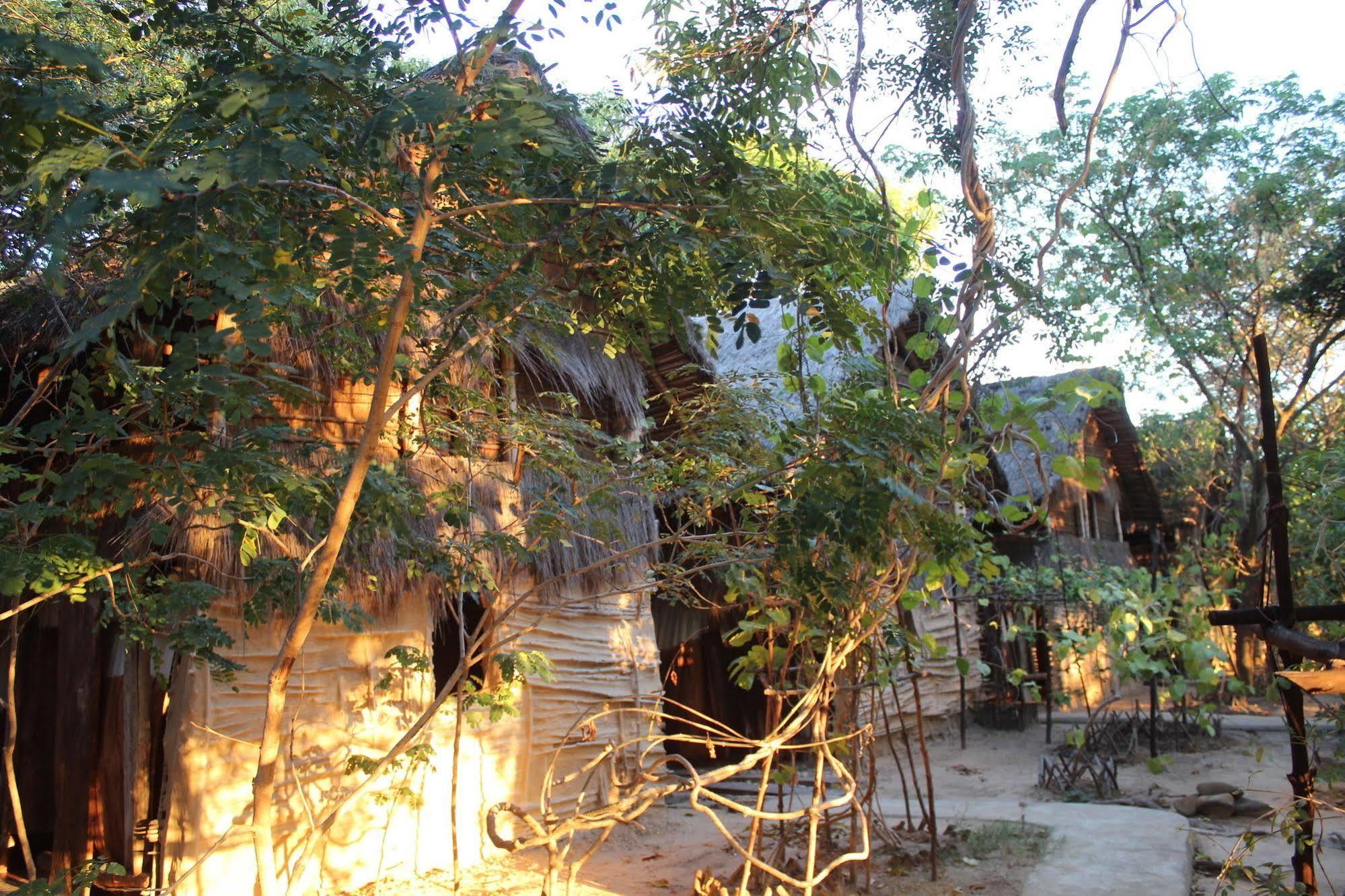 Hotel Iharana Bush Camp Antsiranana Exterior foto